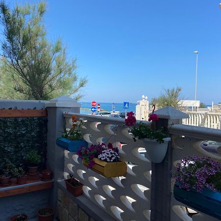 La Chicca Sul Mare Villa Бари Екстериор снимка