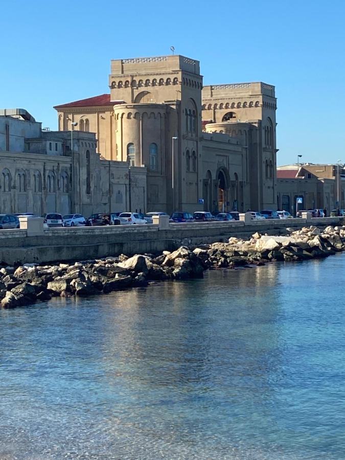 La Chicca Sul Mare Villa Бари Екстериор снимка