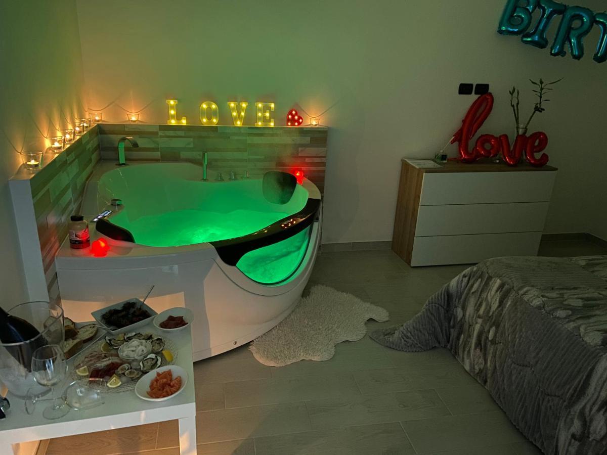 La Chicca Sul Mare Villa Бари Екстериор снимка