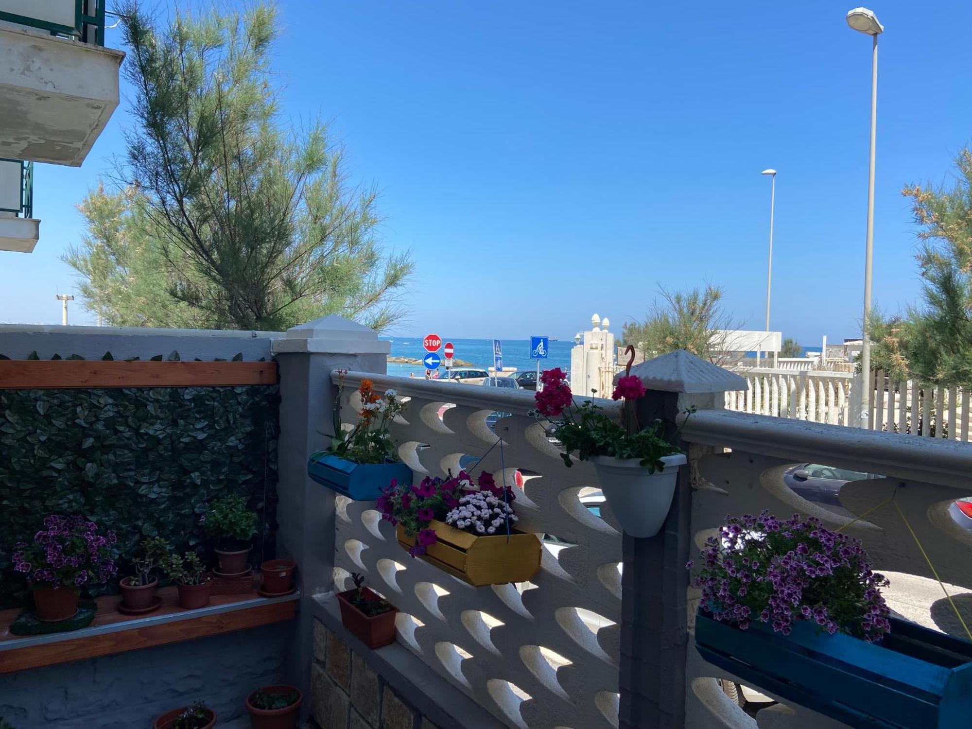 La Chicca Sul Mare Villa Бари Екстериор снимка