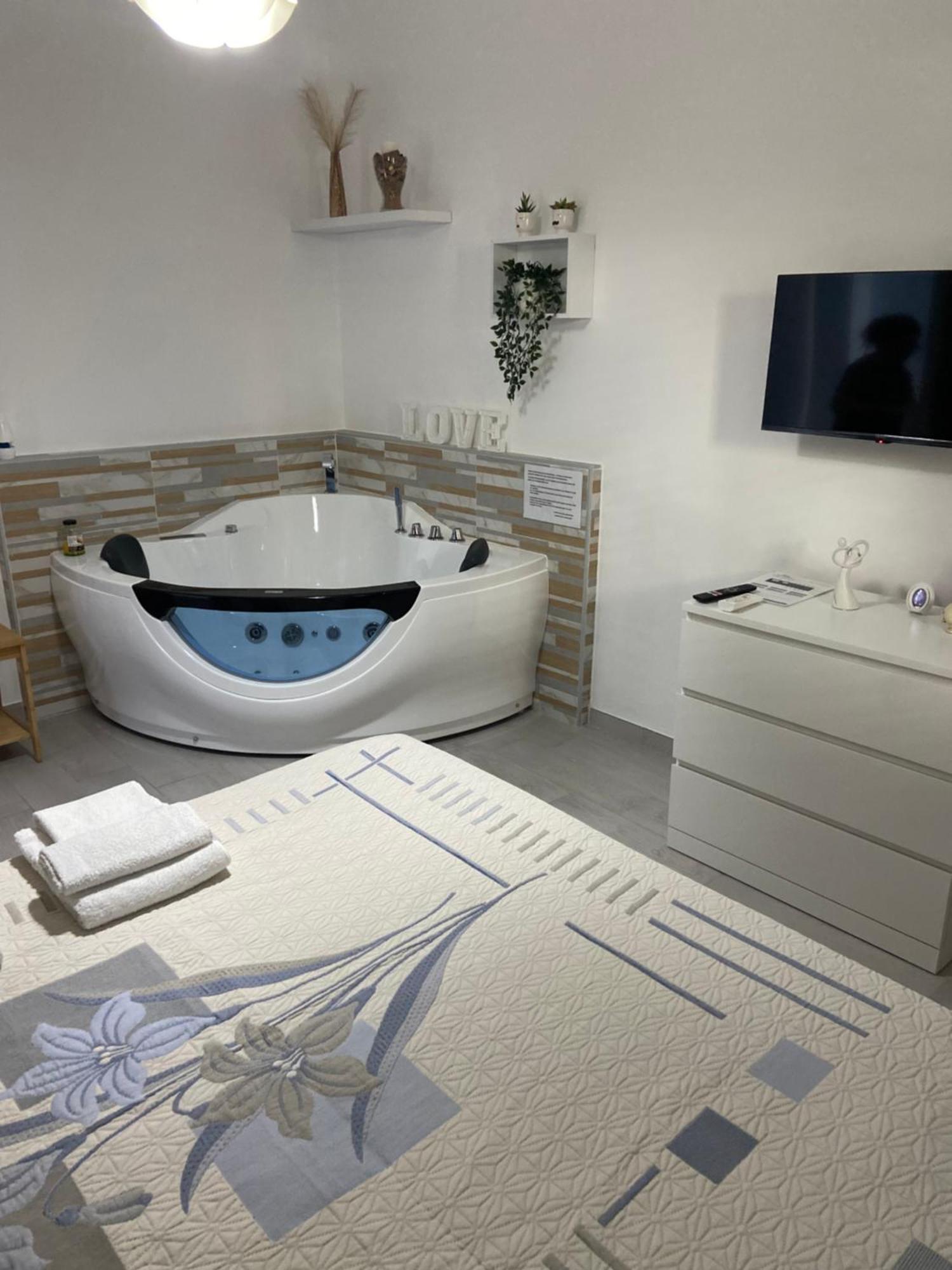 La Chicca Sul Mare Villa Бари Екстериор снимка